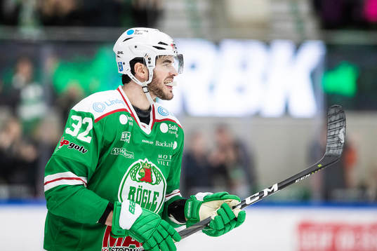 Rögles Eric Gelinas jublar