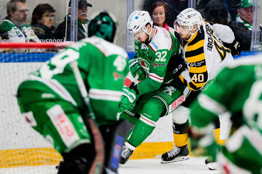 Rögles Eric Gelinas och Skellefteås Jesper Jensen