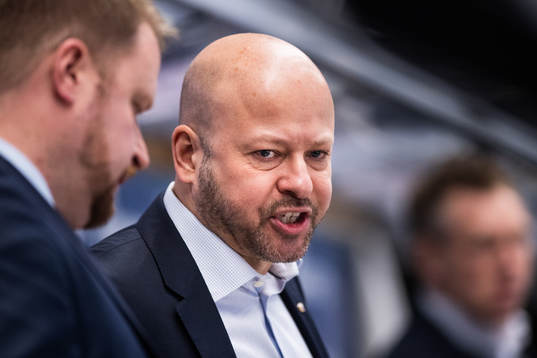 Linköpings tränare Tommy Jonsson reagerar