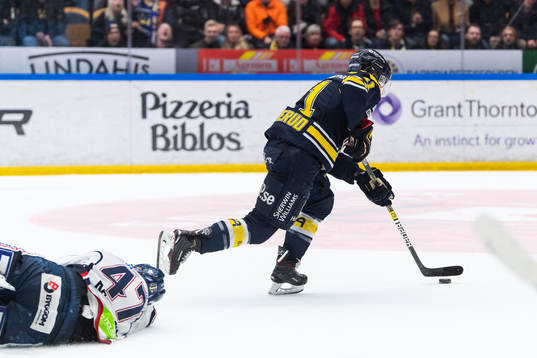 s Simon Önerud