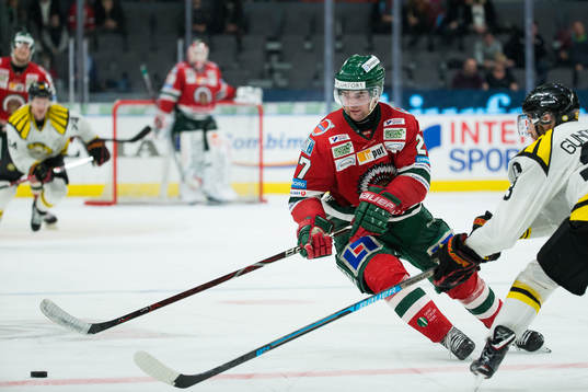 Frölundas Pathrik Westerholm mot Brynäs Ryan Gunderson