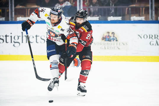 Växjös Brendan Shinnimin och Luleås Jack Connolly