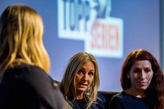 Hege Jørgensen of Toppfotball Kvinner and Lise Klaveness