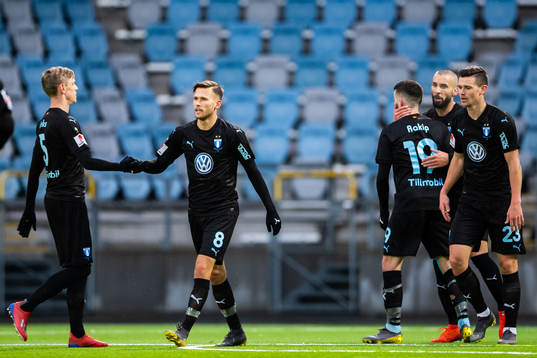Malmö FFs Guillermo Molins jublar med lagkamrater