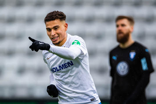 IFK Norrköpings Jordan Larsson jublar