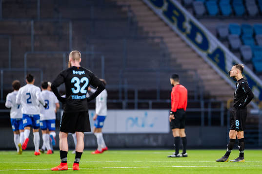 Malmö FFs Jo Inge Berget och Arnór Traustason deppar
