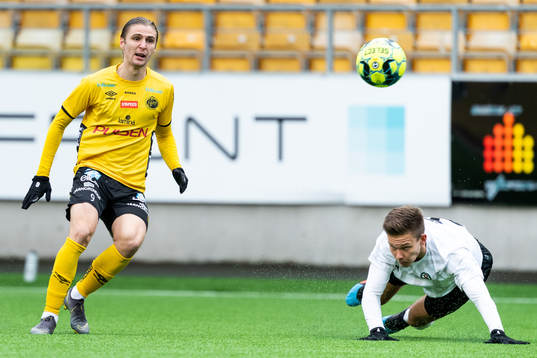 Elfsborgs Pawel Cibicki och Örebros Arvid Brorsson