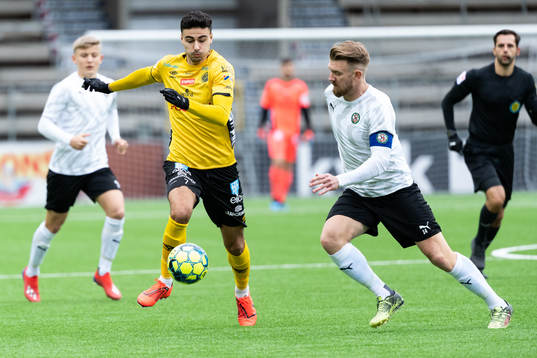 Elfsborgs Deniz Hümmet och Örebros Michael Almebäck