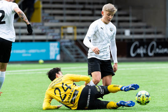 Örebros Dennis Collander och Elfsborgs Stefan Ishizaki