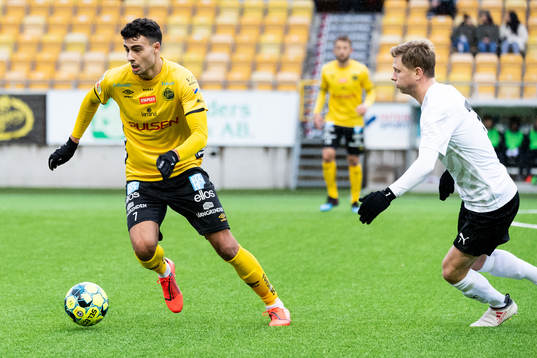 Elfsborgs Deniz Hümmet och Örebros Johan Bertilsson