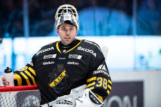 s målvakt Johannes Jönsson deppar
