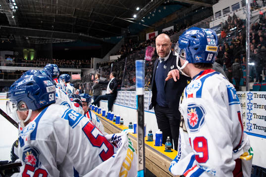 Oskarshamns assisterande tränare Fredrik Hallberg