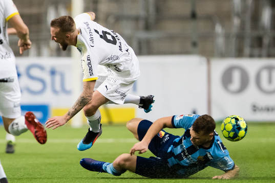 Häckens Alexander Faltsetas går omkull