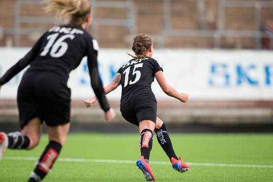 Göteborgs Julia Zigiotti Olme jublar
