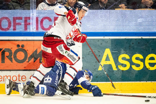 Leksands Kevin Schulze och Västerviks Kellen Jones
