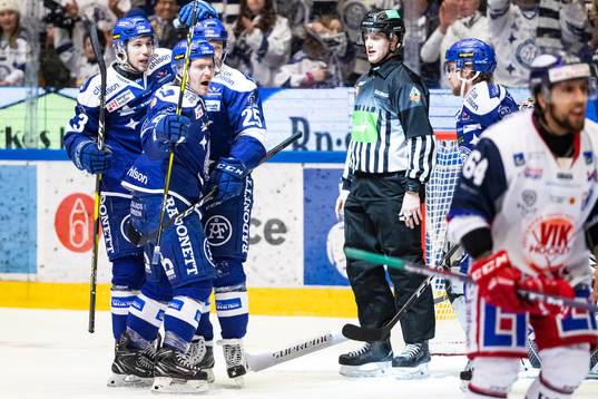 Leksands Linus Persson jublar