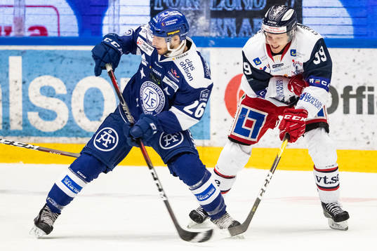 Leksands Kevin Schulze och Västerviks Pierre Gustavsson