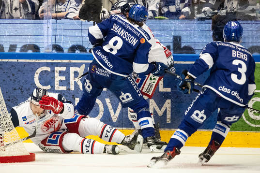 Västerviks Victor Öhman och Leksands Filip Johansson och