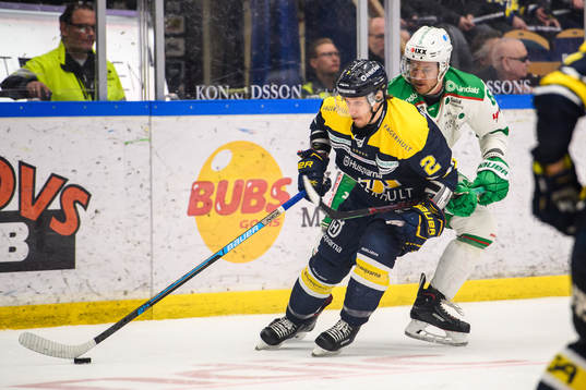 s Kristofer Berglund och Rögles Linus Sandin