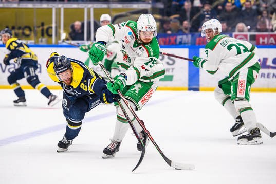 s Kristofer Berglund och Rögles Lucas Elvenes