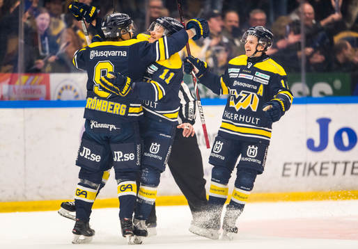 s Didrik Strömberg , Simon Önerud och Markus Ljungh jublar