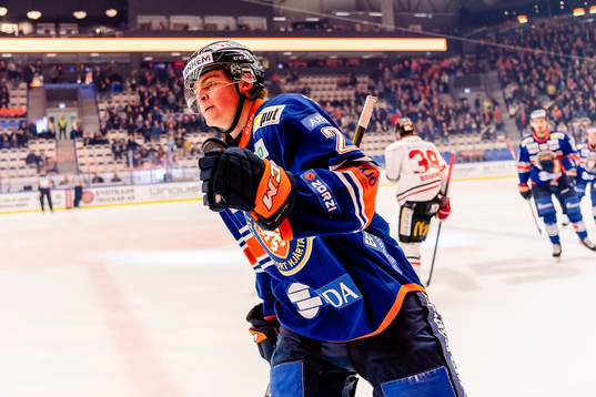 Växjös Filip Cederqvist jublar