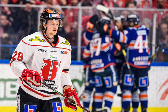 Örebros Linus Arnesson deppar