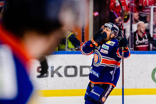 Växjös Nichlas Hardt jublar