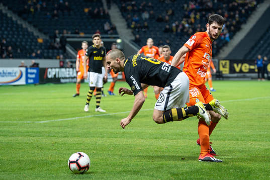 s Panajotis Dimitriadis och AFC Eskilstunas Anel Rashkaj