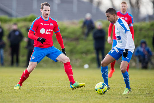 Helsingborgs Johan Persson och Värnamos Erick Brendon