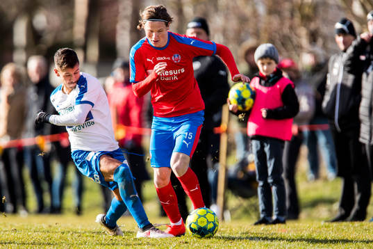 Värnamos Aldin Basic och Helsingborgs Max Svensson