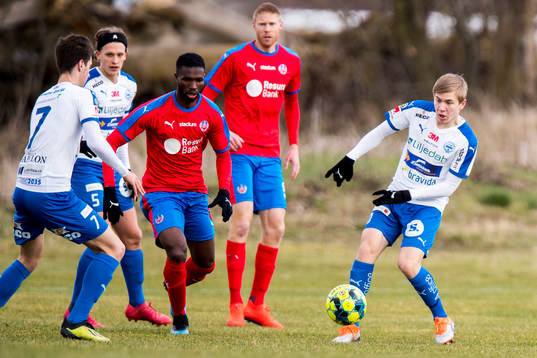 Helsingborgs Mohammed Abubakari och Värnamos Benjamin
