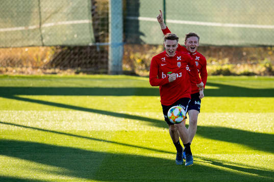 Martin Ødegaard and Mats Møller Dæhli of Norway