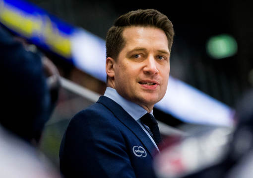 Växjös tränare Sam Hallam