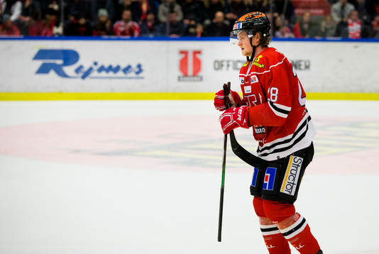 Örebros Linus Arnesson deppar