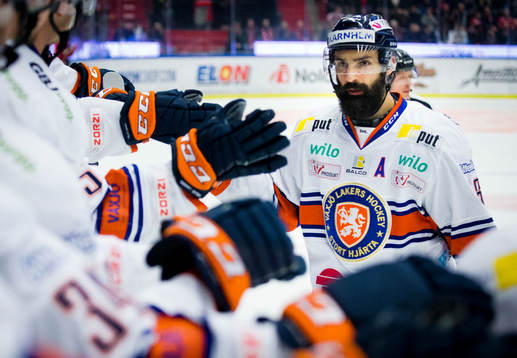Växjös Daniel Rahimi jublar vid 1-1 målet