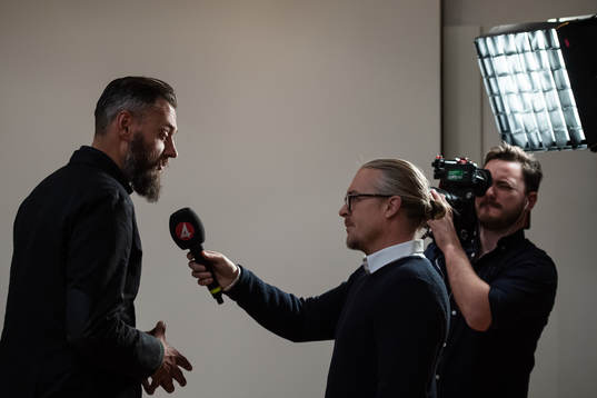 Fotbollskanalen's reporter Olof Lundh is being interviewed