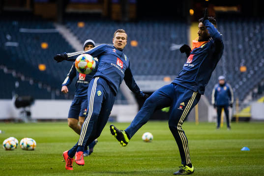 Viktor Claesson and Sotirios Papagiannopoulos of Sweden