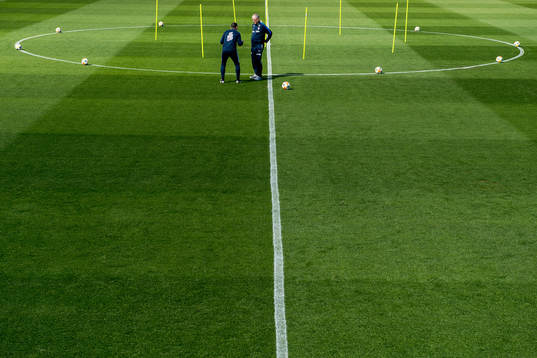 Per Joar Hansen, assistant coach, and Lars Lagerbäck, head