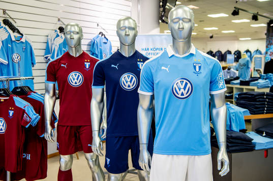 Presentation av 2019 års matchtröja i MFF Shopen