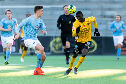 Elfsborgs Marokhy Ndione och Malmö FF´s Noah Eile