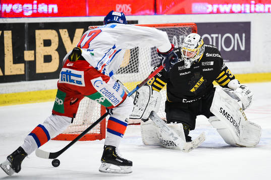 s målvakt Johannes Jönsson