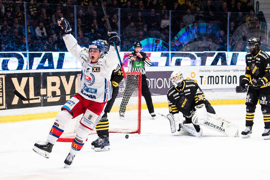 Oskarshamns John Dahlström jublar