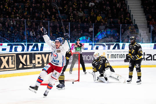 Oskarshamns John Dahlström jublar