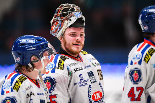 Oskarshamns målvakt Christoffer Rifalk jublar