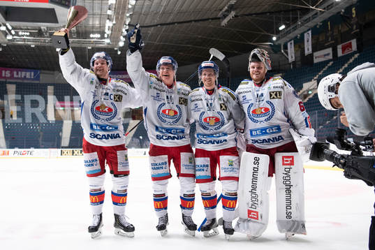 Oskarshamns spelare jublar
