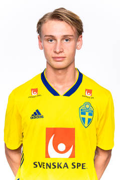 Adam Bjerkhede i P18-landslaget
