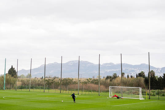 Frode Grodås, goalkeeper coach of Norway, and goalkeeper