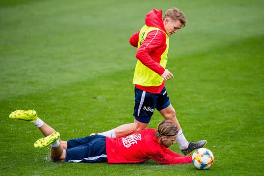 Martin Ødegaard and Iver Fossum of Norway