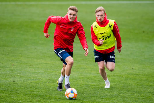 Martin Ødegaard and Mats Møller Dæhli of Norway